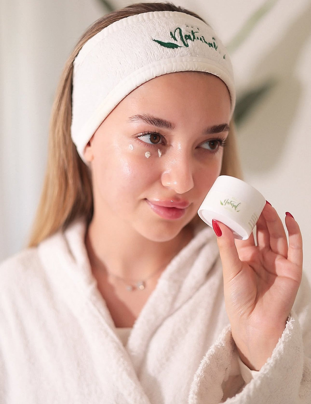 Applying the All Naturals Dark Circles Eye Cream